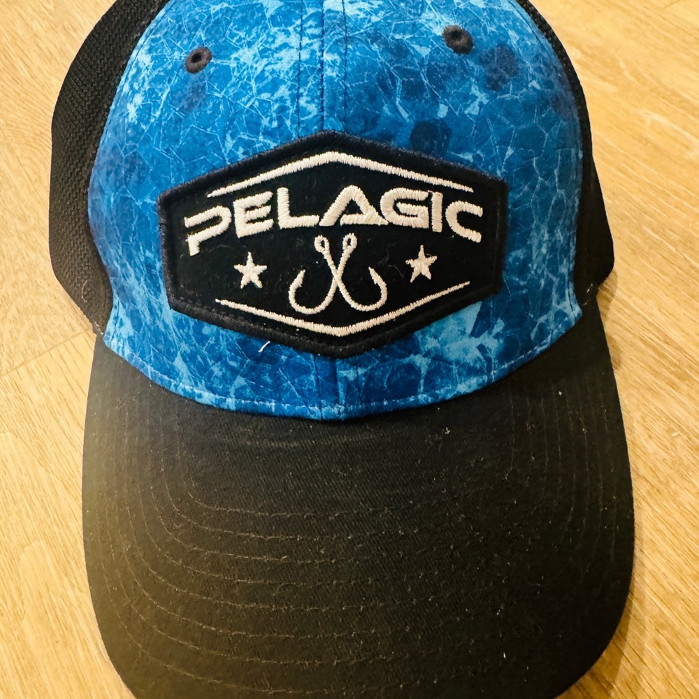 Woman’s Blue ocean camo PELAGIC baseball Cap